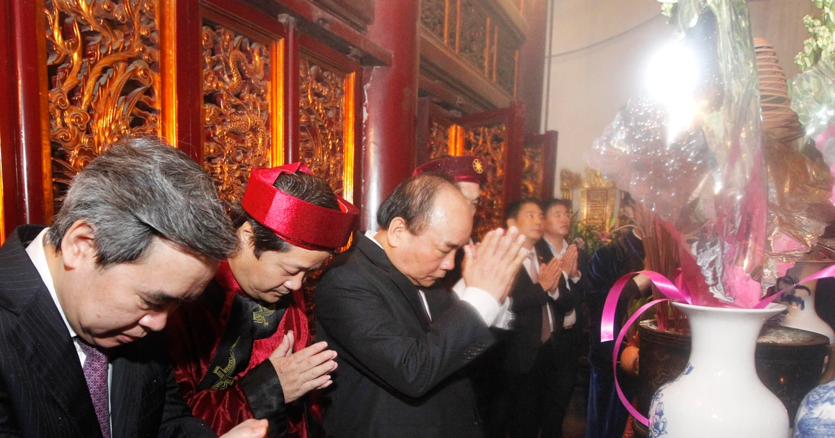 2018年雄王始祖忌日敬香仪式隆重举行