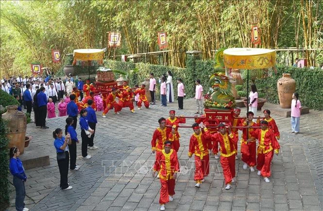 胡志明市等地隆重举行雄王祭祖仪式 | Vietnam+ (VietnamPlus)