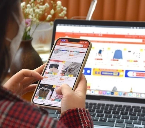 附图。
