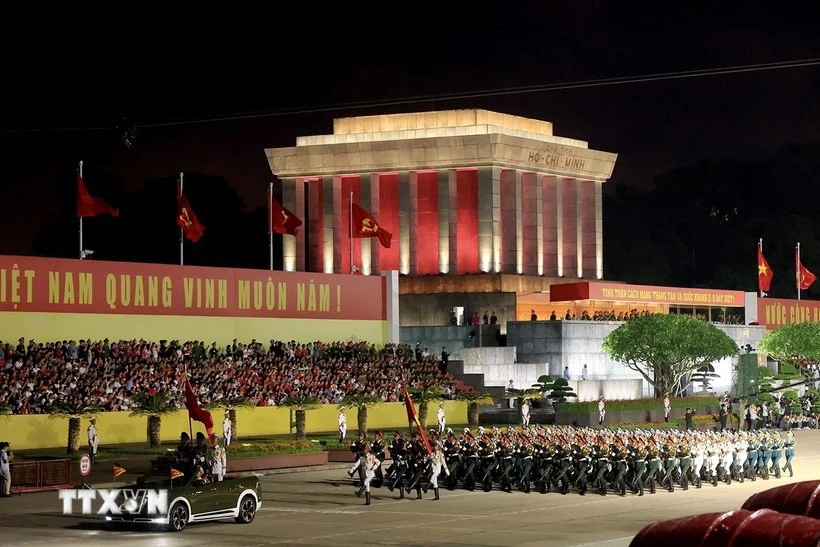 第二次阅兵和群众游行联合演练在巴亭广场举行。（图片来源：越通社）