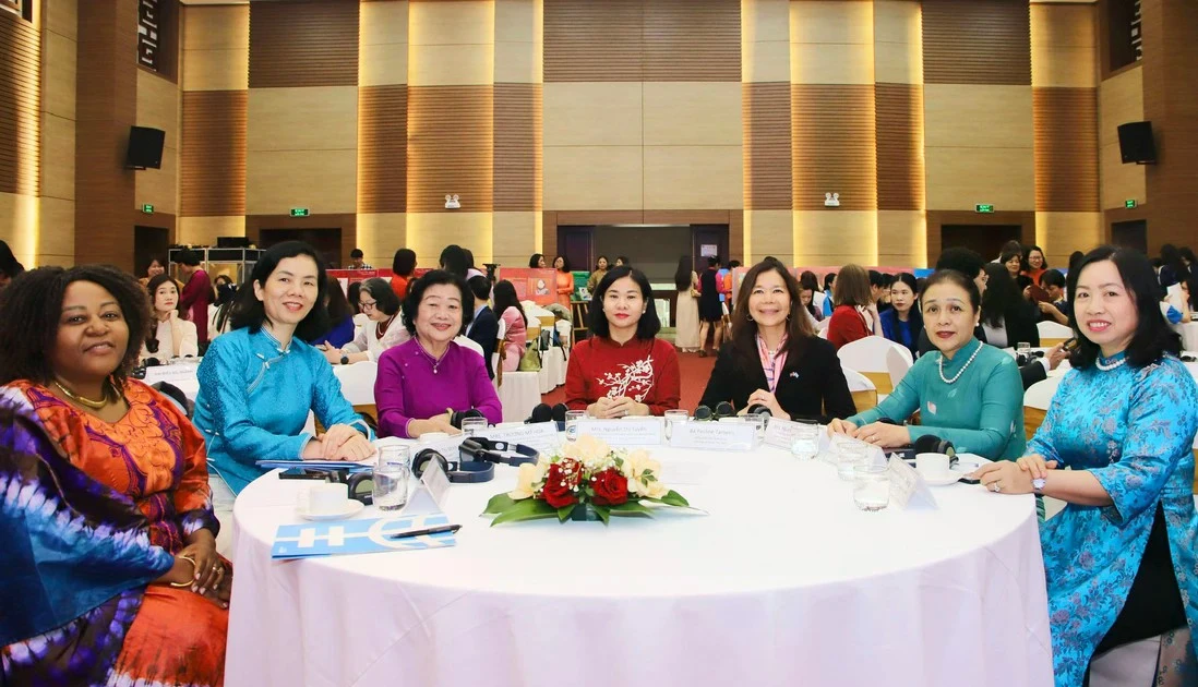 “新时代女性与性别平等”论坛在河内召开 | Vietnam+ (VietnamPlus)