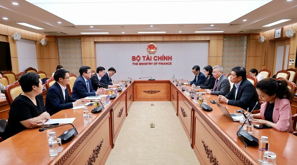 见面会场景。（图片来源：《投资报》）