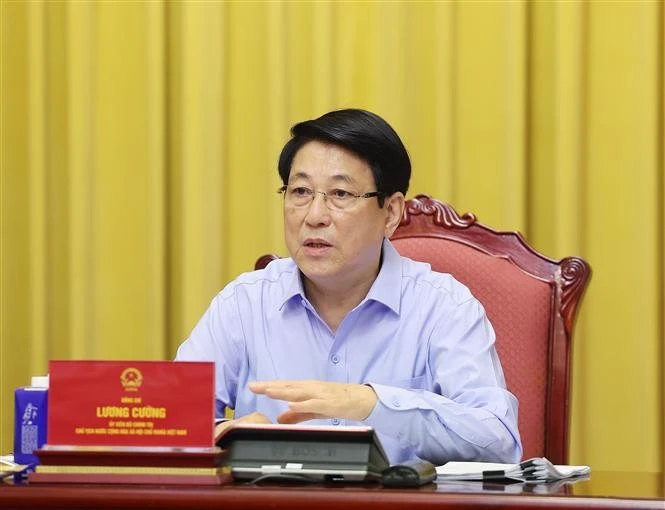 越南国家主席梁强在主席府主持召开工作会议。（图片来源：越通社）