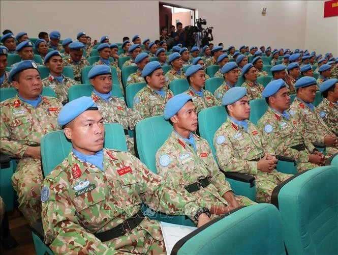 参加在联合国维和任务的3号工兵队和6号2级野战医院战士。（图片来源：越通社）