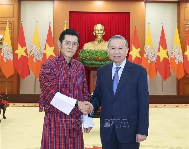越共中央总书记苏林会见不丹国王吉格梅。（图片来源：越通社）