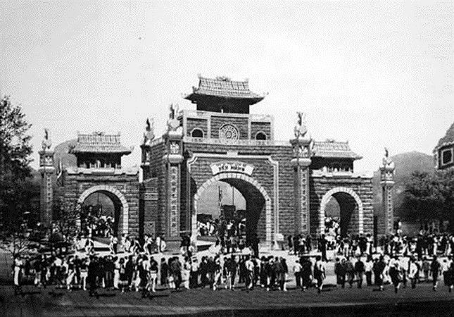 富寿省雄王庙历史遗迹区祭祀中心大门落成 | Vietnam+ (VietnamPlus)