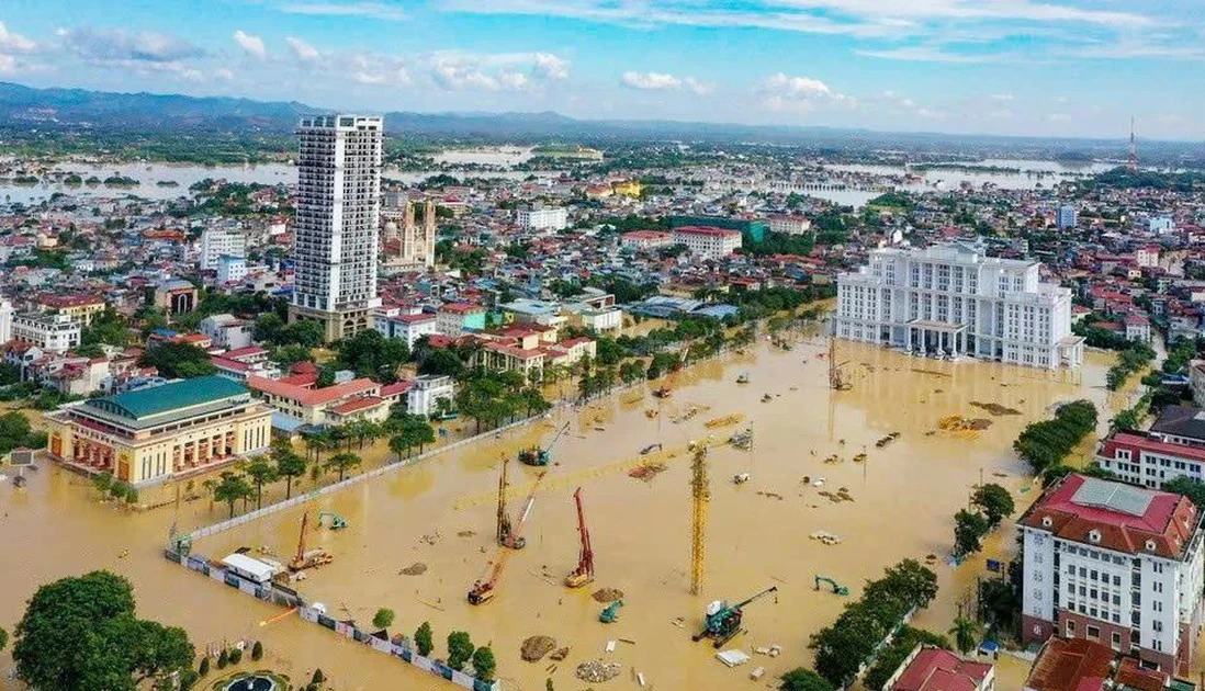 太原省中心地区被洪水淹没。