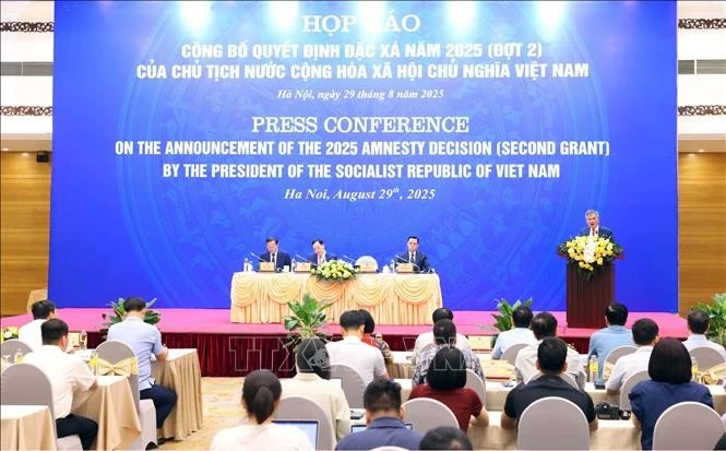 越南国家主席办公室8月29日下午在河内举行新闻发布会，正式公布国家主席梁强签署的2025年国庆特赦决定。（图片来源：越通社）