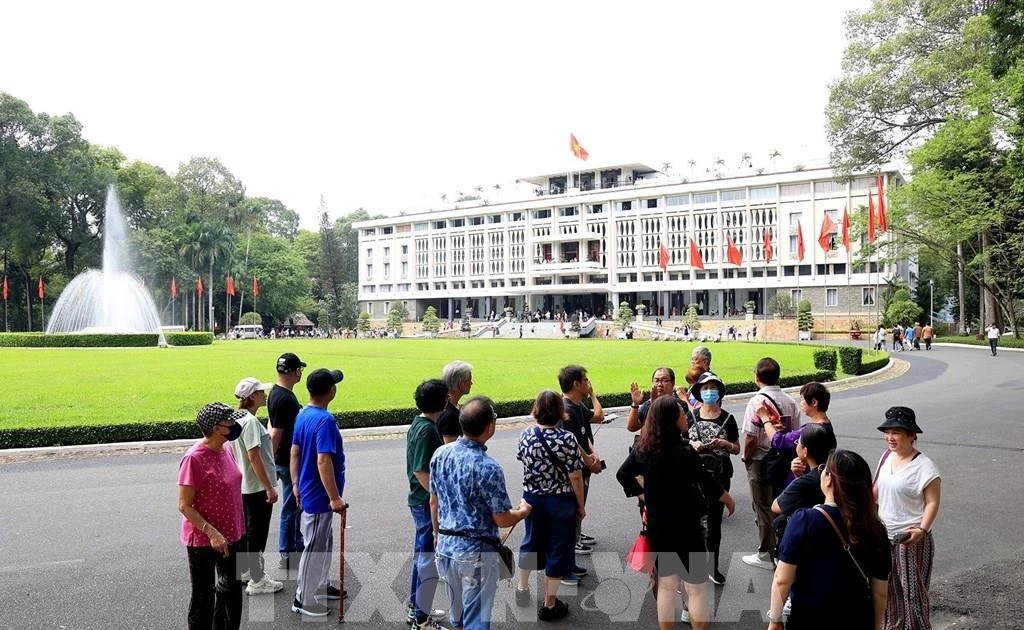 2025年7月，胡志明市接待国际游客达695.9万人次。（图片来源：越通社）