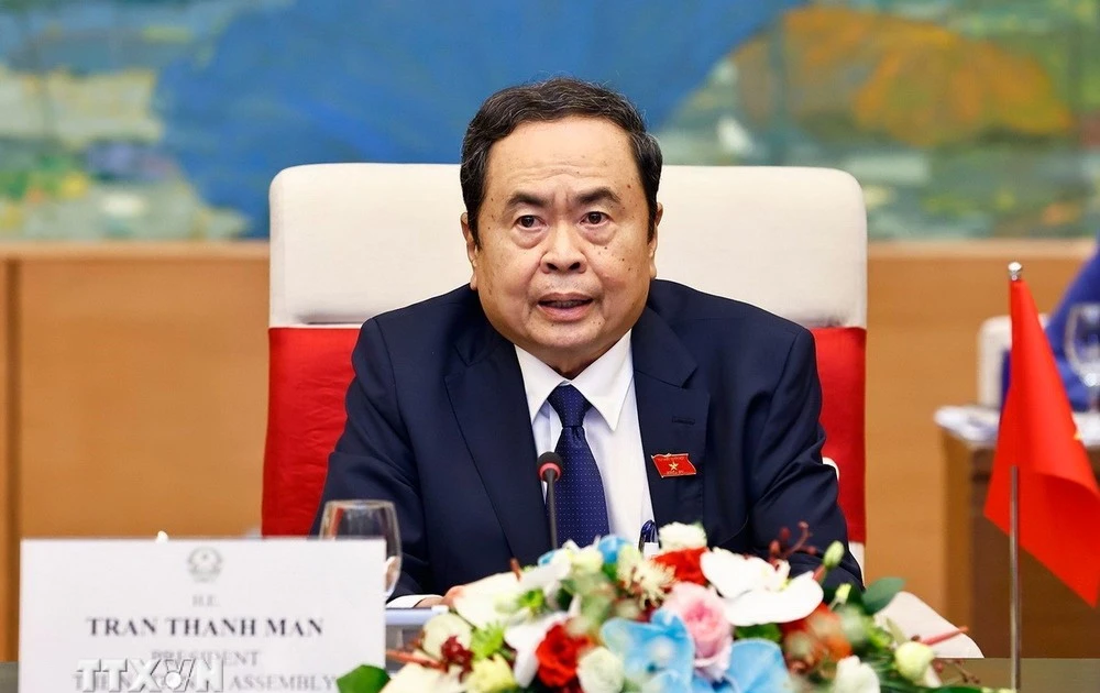 越南国会主席陈青敏。