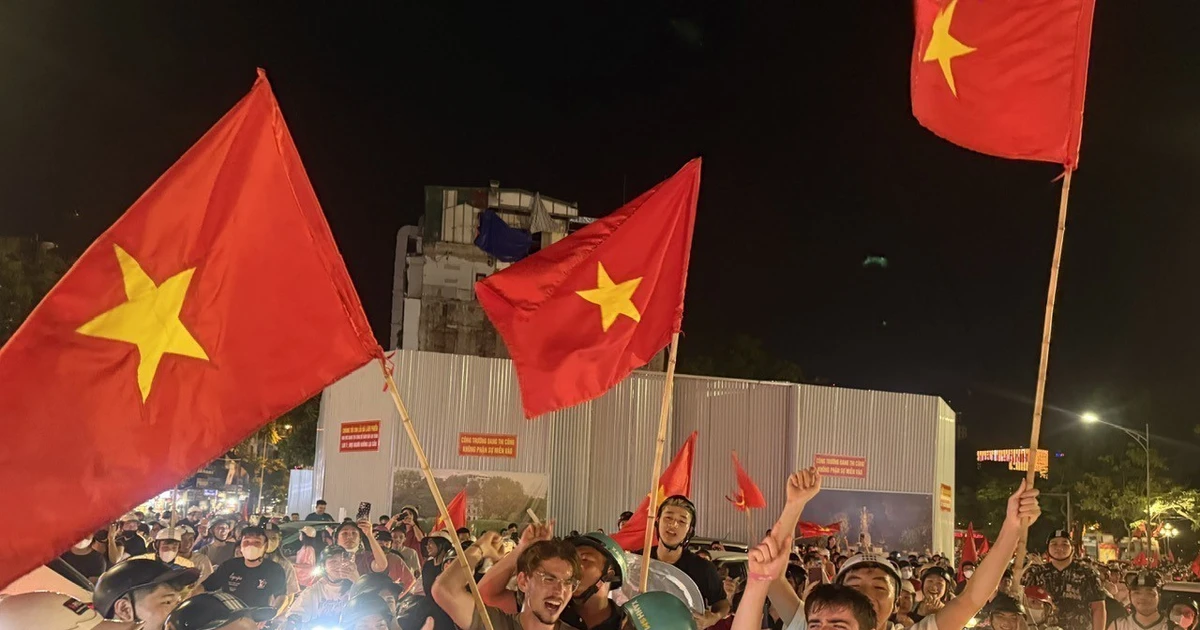河内万人涌上街头 欢庆越南U23勇夺东南亚三连冠【组图】