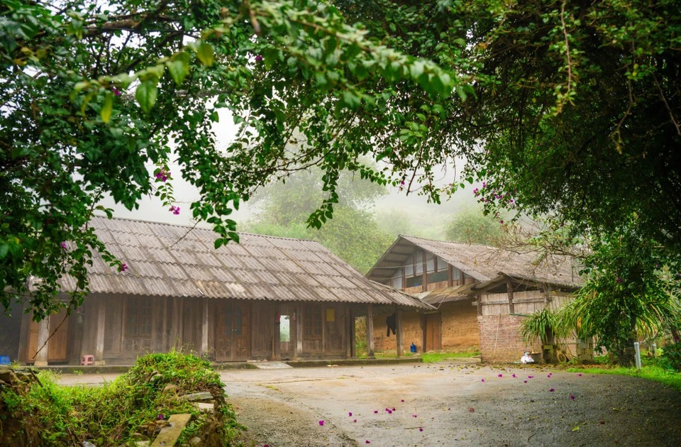 新水湖——越南西北地区社区旅游图版上的亮点