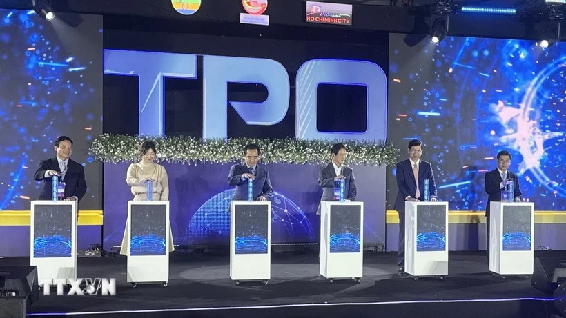2025年TPO成员城市市长会议开幕式。（图片来源：越通社）