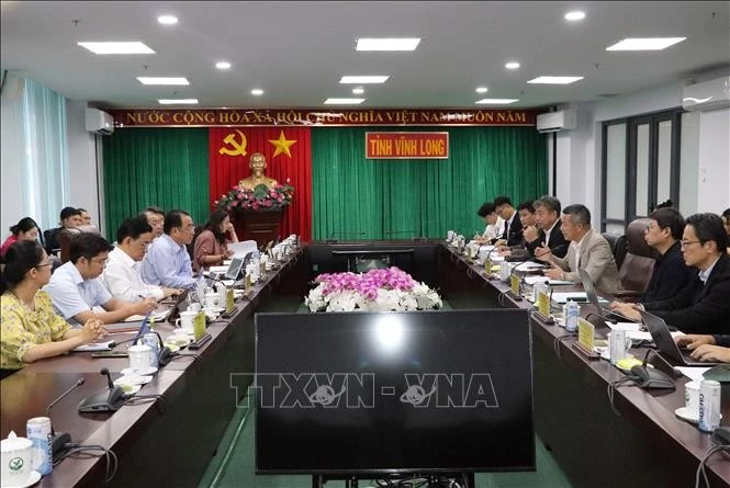 工作会议场景。（图片来源：越通社）