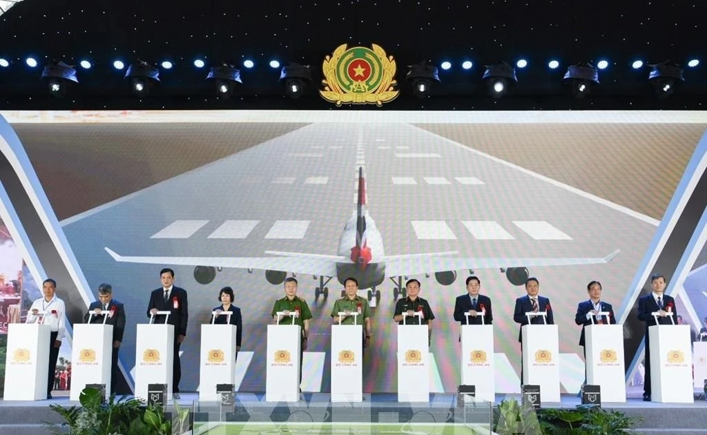 嘉平国际航空港建设项目开工仪式。（图片来源：越通社）