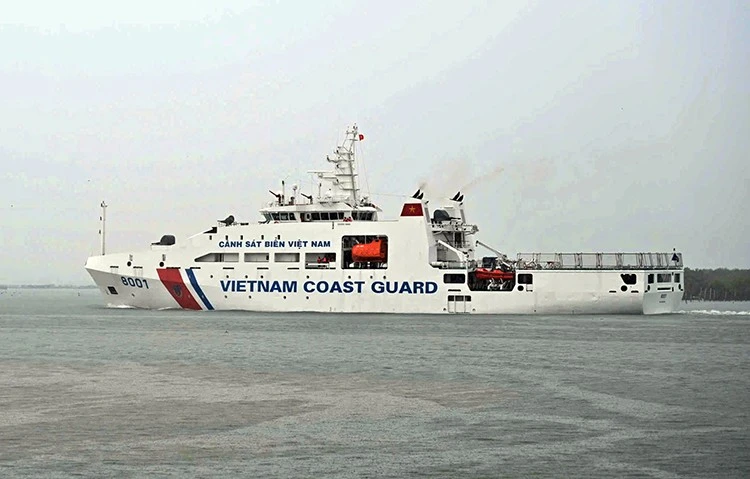 越南海警8001号船。（图片来源：越通社）