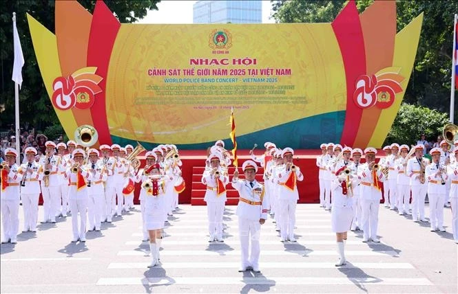 2025年世界警察音乐会在河内拉开序幕。（图片来源：越通社） 