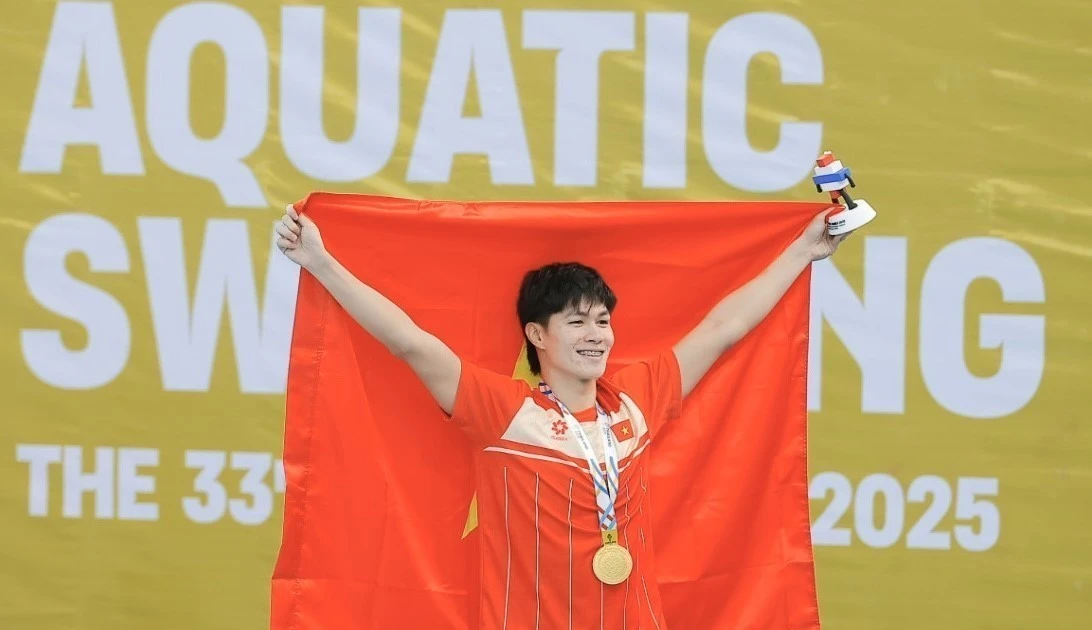 越南游泳选手陈兴元获得男子200米个人混合泳项目的金牌。（图片来源：越通社）