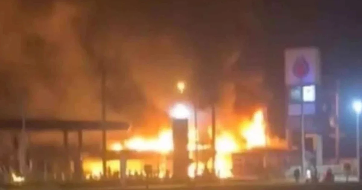 泰国南部一家加油站发生炸弹爆炸。（图片来源：bangkokpost.com）