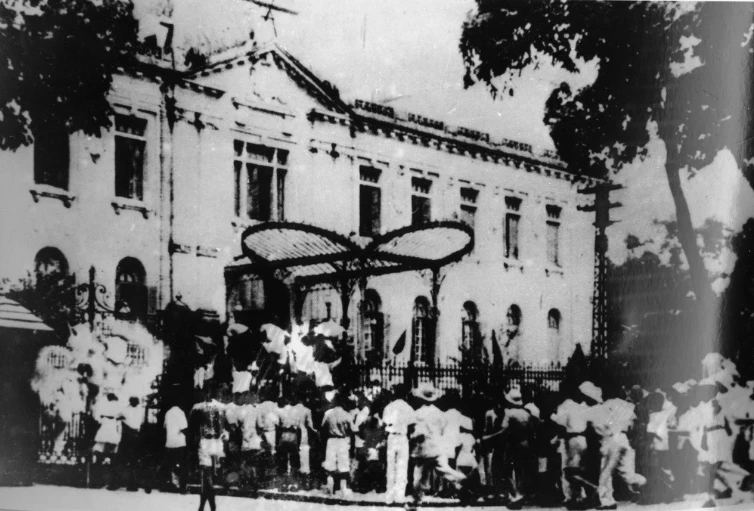 1945年8月，河内总起义，夺取政权。（图片来源：《越南之声》）