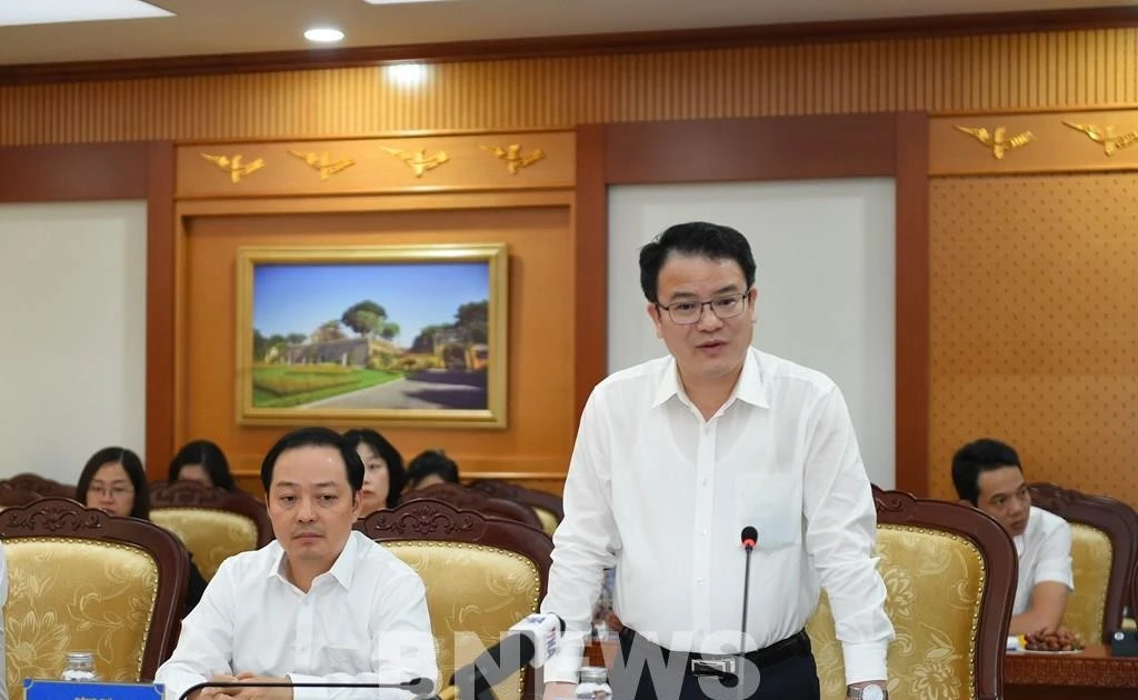 越南财政部副部长陈国芳在会议上发表讲话。（图片来源：越通社）