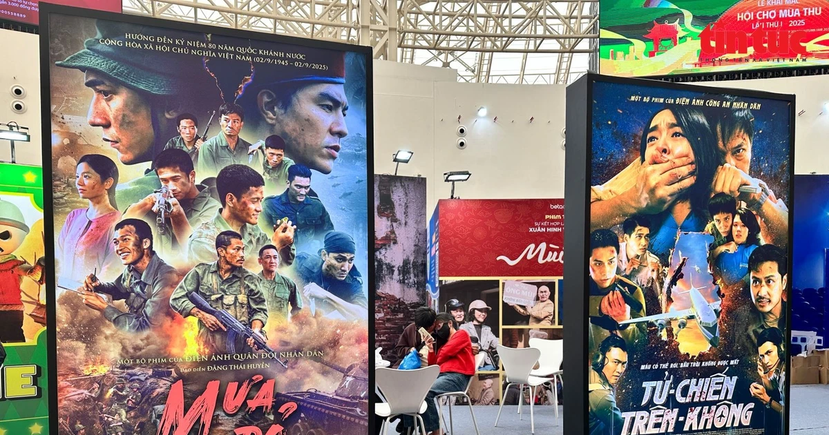 《红雨》与《空中激战》的海报。(图片来源:越通社)