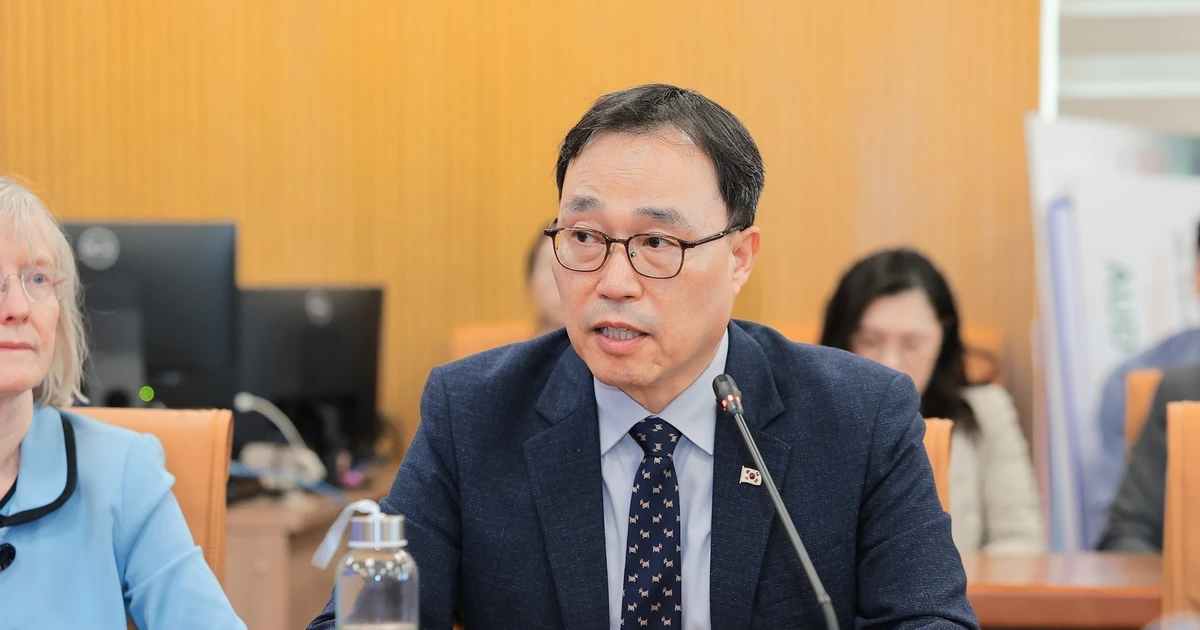 韩国驻越大使崔泳三。(图片来源:越通社)
