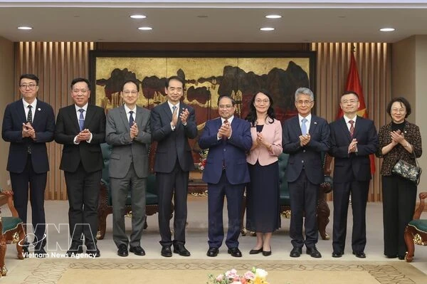 越南政府总理范明政会见中国驻越南大使何炜