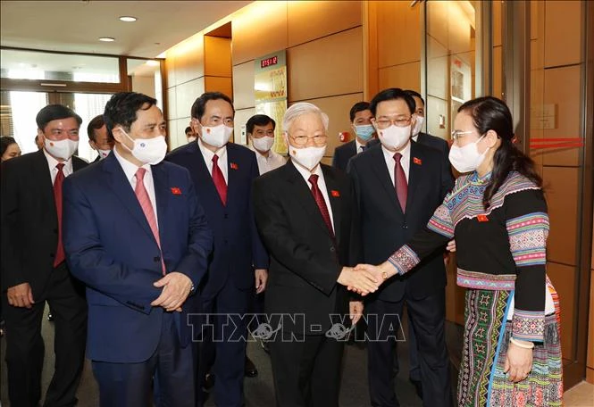 越南第十五届国会第一次会议讨论诸多重要内容