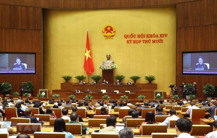 越南第十四届国会第十次会议场景。图自越通社