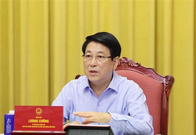 越南国家主席梁强在主席府主持召开工作会议。图自越通社