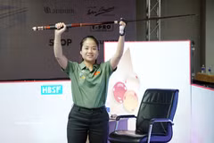 女选手阮德燕生夺得2026年三颗星开伦式台球锦标赛冠军。图自越通社