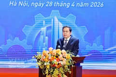 国会主席陈青敏发表讲话。图自越通社