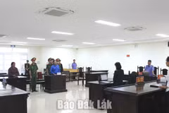 依法严惩破坏民族团结政策的犯罪分子。图自得乐报
