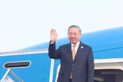 越共中央总书记苏林启程对柬埔寨王国进行国事访问。图自越通社