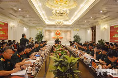 2026年越南国际防务展组委会会议现场。图自人民军报