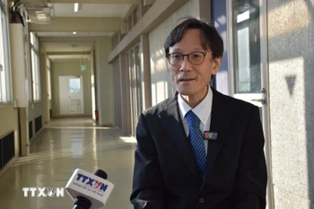 大阪大学教授Shimizu Masaki。图自越通社