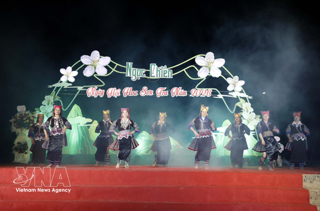 vnanet-potal-khai-mac-ngay-hoi-hoa-son-tra-xa-ngoc-chien-son-la-lan-thu-iv-nam-2026-8655513.jpg