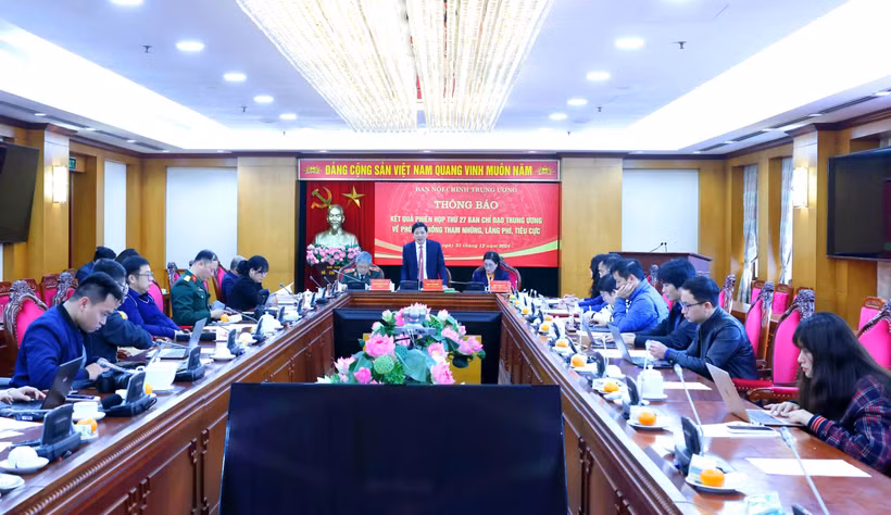 新闻发布会场景。图自越通社