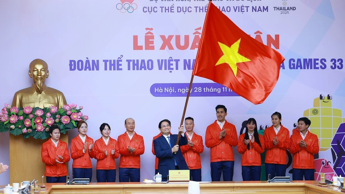 政府总理范明政出席越南体育代表团参加第33届东南亚运动会出征仪式