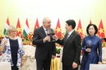 越南国家主席梁强设宴招待匈牙利总统