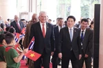 越南国家主席梁强与古巴共产党中央委员会第一书记、国家主席米格尔·迪亚斯-卡内尔·贝穆德斯共同出席越古建交65周年庆典。图自越通社