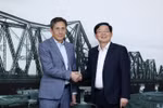 越南政府副总理胡国勇会见瑞士FS Finance Suisse AG公司董事长罗兰·施陶布。图自政府报