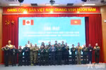 与会代表合影。图自人民军报