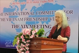 越南友谊村国际委员会主席罗西·霍恩·米佐发表讲话 图自越通社