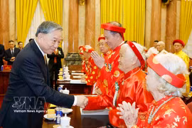 越共中央总书记、国家主席苏林和与会代表 图自越通社