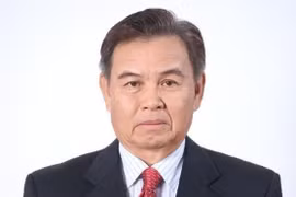 老挝人民民主共和国国会主席、原老挝建国阵线中央委员会主席赛宋蓬·丰威汉同志于8月8日逝世，享年70岁 图自越通社