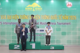 在国际特级大师组比赛中，美国棋手 Vidryarthi Vyom 获得冠军，银牌由印度棋手 Ravi Teja S 摘得，铜牌授予菲律宾棋手 Quizon Daniel。图自越通社
