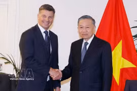 越共中央总书记、国家主席苏林会见澳大利亚自由党与国家党联盟领导人 图自越通社