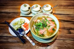 听完这期播客，你会想吃越南米粉，也想去越南旅行